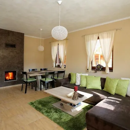 Bystra Apartments Deer And Wolf Apartment